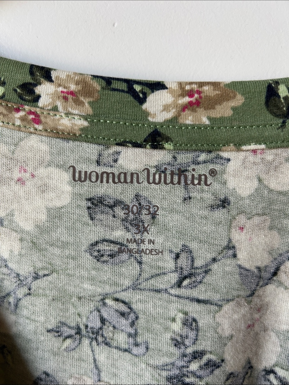 NWOT Woman Within Olive Green Floral V-Neck Tunic 3X - Picture 3 of 8